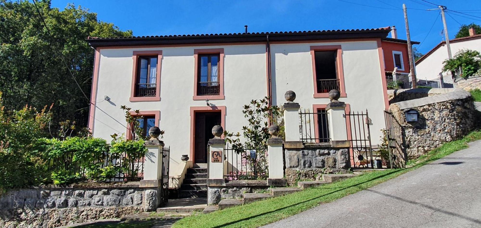 La Casona De La Vega Junto A Onís Esterno foto